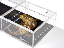 Load image into Gallery viewer, Repti-Zorb ARS Caging Liners, 4 Compartment, 4 PACK