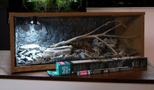 Load image into Gallery viewer, Arcadia ShadeDweller Pro T5 UVB Kit 12" (8w) UVB 7%