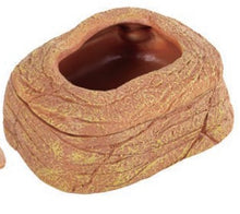 Load image into Gallery viewer, ReptiZoo Magnetic Anti-Escape Worm and Food Dish