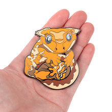 Load image into Gallery viewer, Jar Gecko Enamel Pin - Limited Run!
